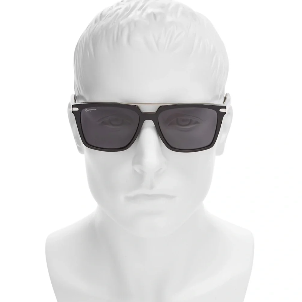 Ferragamo SF1037S Men’s Sunglasses New in Case